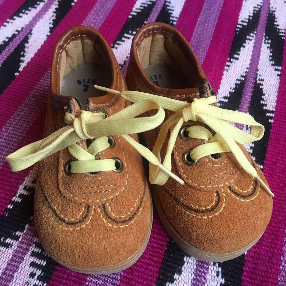 Suede fancy baby shoes 👞